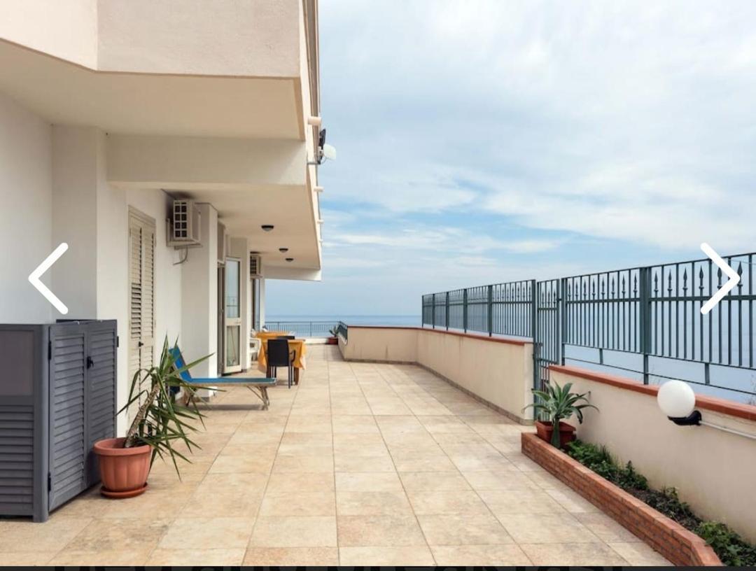 Bed and Breakfast La Nave Sul Mare Di Taormina Letojanni Zewnętrze zdjęcie